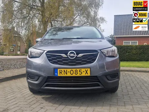 Opel Crossland X 1.2 Turbo Online Edition. TREKHAAK, STOELVERWARMING E.D.