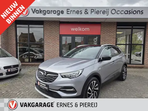 Opel Grandland X 1.2 Turbo Business Executive