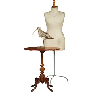 Willem III Wijntafel mahonie met geschulpt ovaal blad ca 1880