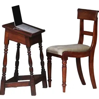 Bijbelstandaard of lezenaar in de vorm van een joint stool 19e eeuws