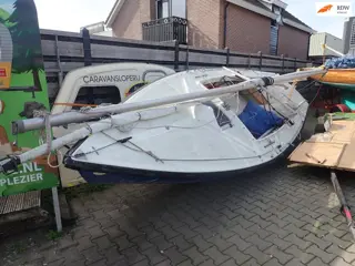 Zeilboot Inclusief mast en zeil