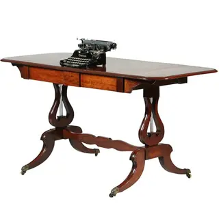 Massief mahonie sidetable of smalle schrijftafel met 2 laden en op- en neerklapbare oren