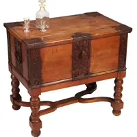 Scandinavische kist op onderstel met kruis en met ijzer beslag ca 1825