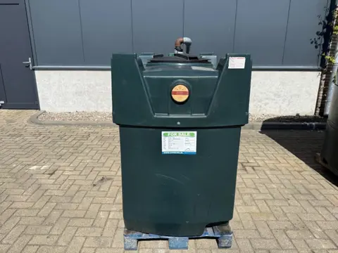 Kiwa IBC Titan EKO 600 liter Dubbelwandige Tank Brandstoftank