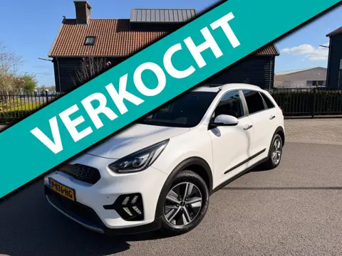 Kia Niro 1.6 GDi Hybrid ExecutiveLine Pano-Schuifdak Leer Navi Camera Led-Xenon