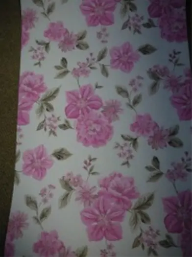 Roze wit bloemen behang