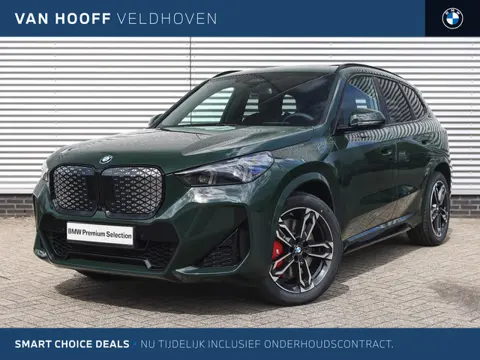 BMW iX1 eDrive20 High Executive M Sport / Panoramadak / Sportstoelen / Trekhaak / M Adaptief onderst