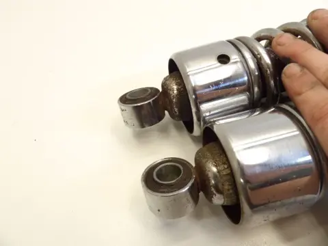 ACHTER SCHOKBREKER Suzuki LS 650 1986 - 2004