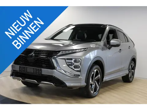 Mitsubishi Eclipse Cross 2.4 PHEV Instyle | Schuif- kanteldak | Trekhaak | Leer