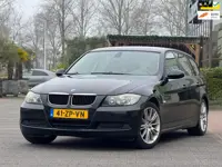 BMW 3-serie Touring 318i Business Line | Automaat | Leder sportstoelen | Navigatie | Parkeersensoren