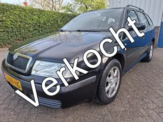 Škoda Octavia Combi 2.0 Kompas CLIMAT/CRUISE/TREKHAAK AUTOMAAT 116PK