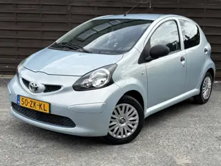 Toyota Aygo 1.0-12V 5DRS / APK 2027 / NAP (bj 2008)