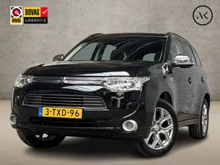 Mitsubishi Outlander 2.0 PHEV Deluxe 203Pk Automaat (SCHUIFDAK, NAVIGATIE, LEDER, STOELVERWARMING, E