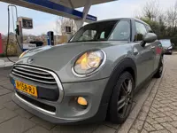 Mini Mini 1.2 One Pepper Business / Parkeersensoren / Panoramadak / Airco / Bluetooth