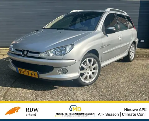 PEUGEOT 206 1.6-16V Quiksilver / Climate / All- Season