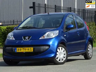 Peugeot 107 1.0-12V XS 5-DEURS NAP/AIRCO/ELEKRAM/NW APK