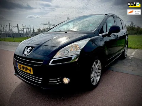 Peugeot 5008 1.6 THP Blue Lease Executive 7p. PANORAMADAK, NAVIGATIE, HEAD UP DISPLAY, NAP.