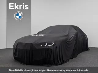 BMW 3 Serie Sedan 330e | M Sport | Innovationspakket | Comfort Access | Achteruitrijcamera | Schuif-