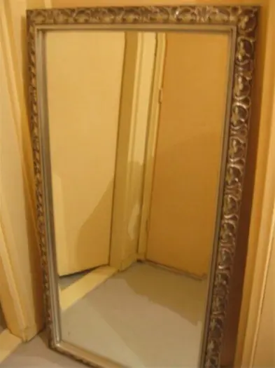 Antiek en curiosa; grote antieke spiegel