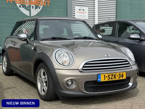 MINI Mini 1.6 One Holland Street / Pano-dak / Navi / Leer