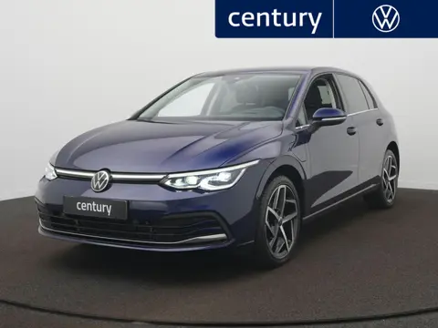 Volkswagen Golf 1.4 eHybrid Style Automaat - Navigatie - HUD - IQ light - Trekhaak - Ergo-Active bes