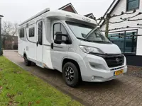 Lmc T662 Camper Wit Automaat Half-integraal