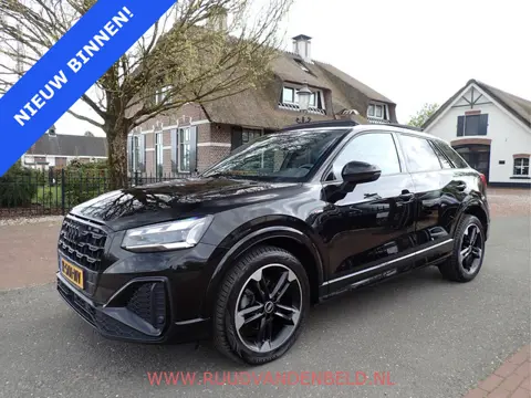 Audi Q2 35 TFSI S Edition S-LINE / NAVI / SCHUIF-KANTELDAK / 18" INCH