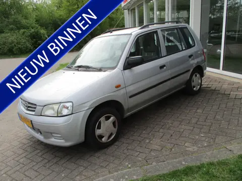 Mazda Demio 1.3 Exclusive (bj 2000)