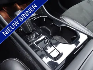 Volvo XC40 2.0 T4 R-Design (bj 2018, automaat)