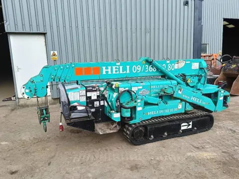 Maeda MC 305 CRME-2 hijskraan crane 4t , 3T lift 12,5 m