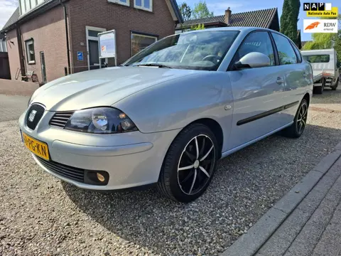 Seat Cordoba 1.4-16V Signo airco nieuwe APK weinig km NAP