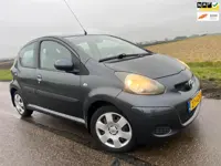 Toyota Aygo 1.0-12V 5 drs / automaat / 69.000 nap