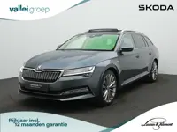 Skoda Superb Combi 1.4 TSI iV 218 pk DSG Laurin & Klement | Panoramadak | Trekhaak | Navigatie Colum