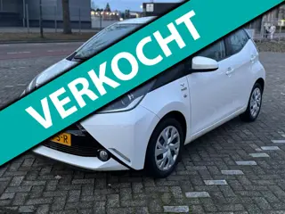 Toyota Aygo 1.0 VVT-i x-play/Dealer Onderh./RIJKLAAR