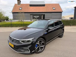 Volkswagen Passat Variant 1.4 TSI PHEV GTE PANORAMDAK VIRTUAL COCKPIT LEER NAVI CAMERA IQ-MATRIX ELE