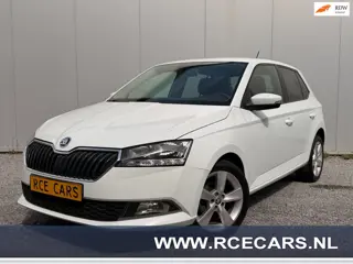 Skoda Fabia 1.0 Stoelverwarming Parkdistancecontrole Dealer Onderhouden