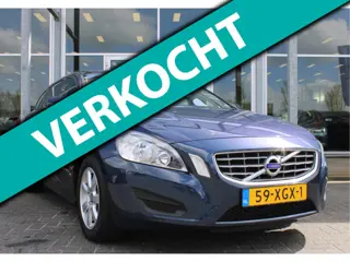 Volvo V60 T3 150PK Automaat Kinetic | ORG. NL | Cruise Control | Trekhaak | Parkeersensoren achter |