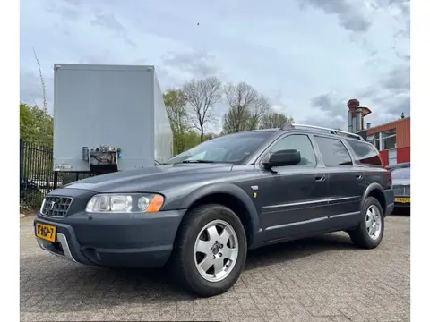 Volvo XC70 2.5 T Kinetic/Automaat/Trekhaak/Leder/Youngtimer/Cruise/Airco/Stoelverwarming