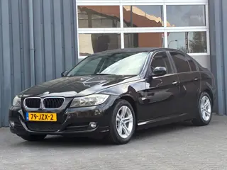 BMW 3-serie 318i Business Line Navigatie Climatecontrole Trekhaak