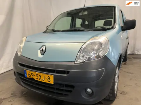 Renault Kangoo Family 1.6-16V Expression - Schade