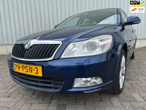 Skoda Octavia Combi 1.2 TSI Elegance Business Line - Motor Loopt Onregelmatig - Schade