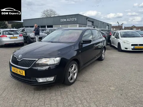 Škoda Rapid Spaceback 1.6 TDI Greentech Elegance Businessline XENON/CLIMA/NAVI