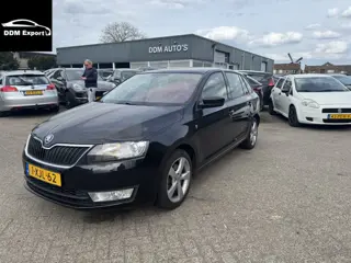 Škoda Rapid Spaceback 1.6 TDI Greentech Elegance Businessline XENON/CLIMA/NAVI