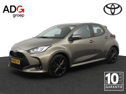 Toyota Yaris 1.5 VVT-i Business Plus | Airco | Trekhaak | Navigatie | 17 Inch all-weather |