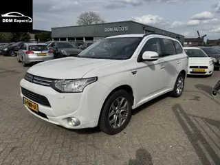 Mitsubishi Outlander 2.0 PHEV Instyle+ (bj 2014, automaat)