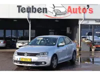Volkswagen Jetta 1.2 TSI Comfortline Cruise control, Navigatie, Climate control, Elektrische ramen, 