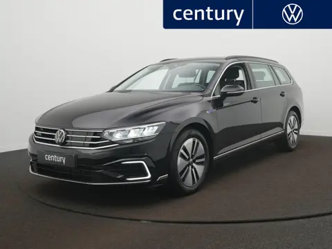 Volkswagen Passat 1.4 TSI PHEV GTE Business Automaat - LED - Navigatie - ErgoComfort-stoel - Camera 