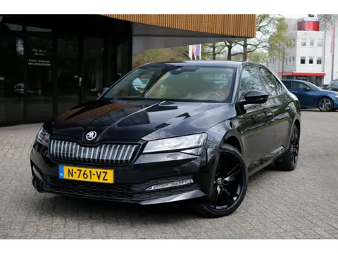 Skoda Superb 1.4 TSI iV Sportline Business|Camera|Carplay|Trekhaak|Canton|Keyless|Digidash|Sportonde