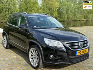 Volkswagen Tiguan 1.4 TSI Sport&Style 2e eigenaar dealer onderhouden airco cruis control trekhaak
