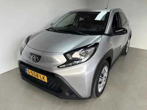 Toyota Aygo X 1.0 VVT-i MT Play Apple Carplay Camera NAP 1e eig incl BTW